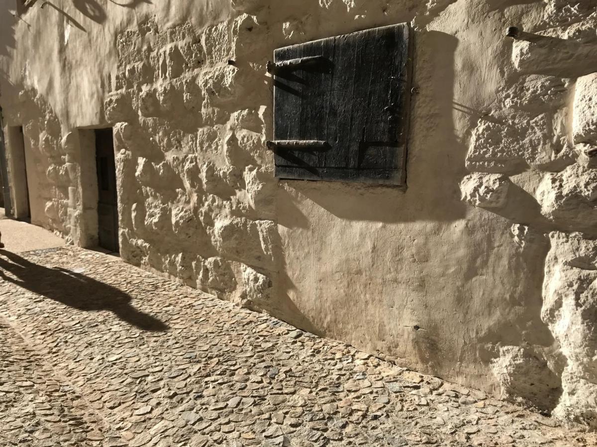 Charmant Logis Dans La Catiche De Loutre, Maison Medievale Sauve Exterior foto